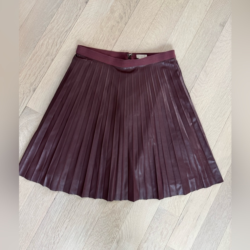 J.Crew Pleated Faux Leather Skirt – Size 0